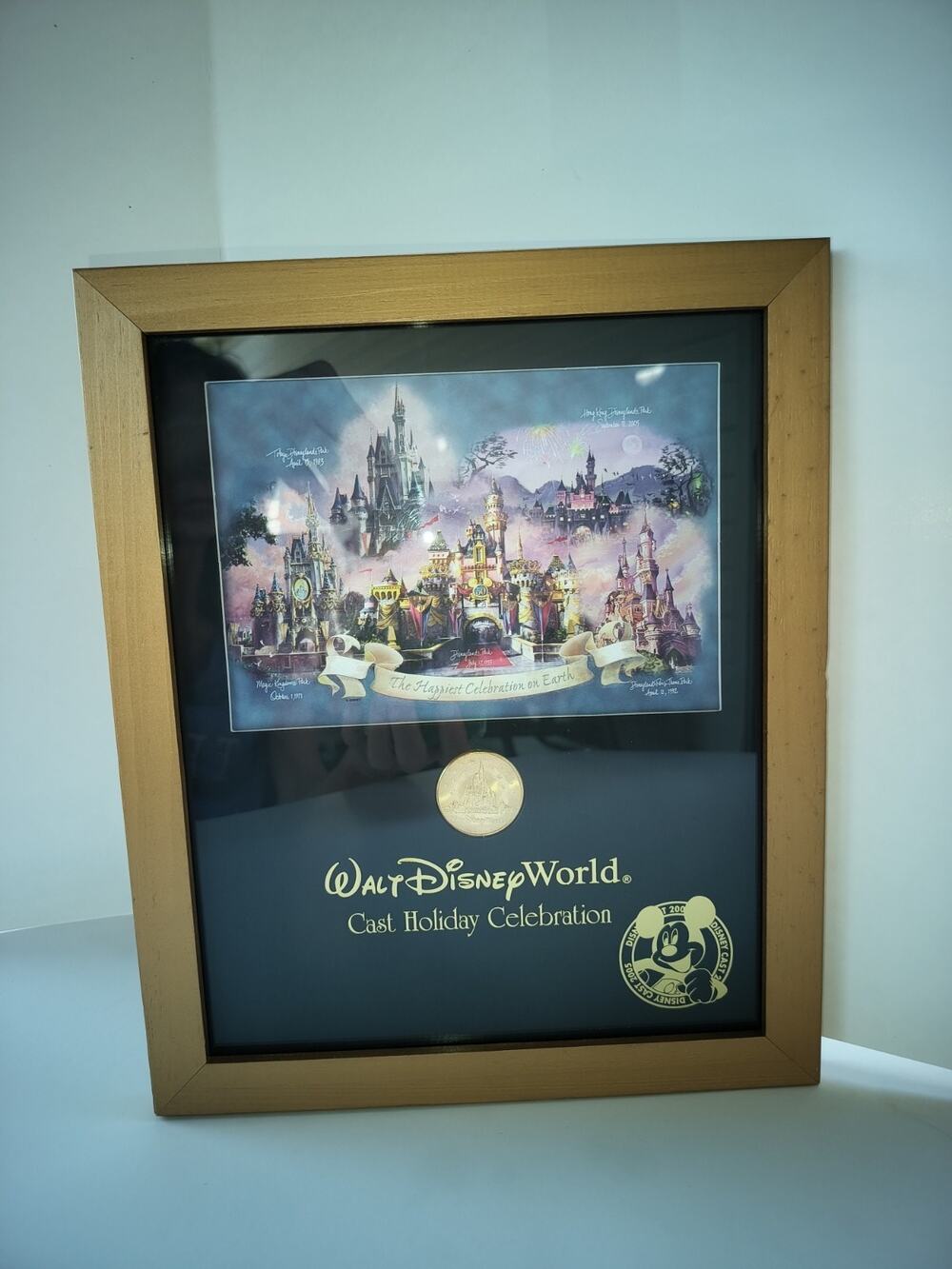 Walt Disney World Cast Member Holiday Celebration Framed Coin & Artwork Display.